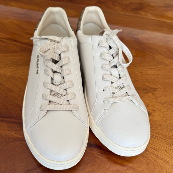 Coach Clip Low Top Leather Sneakers in Chalk/Khaki sz 11 - Picture 13 of 15